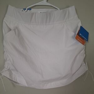Columbia White Skirt with Adjustable Sides.Size M